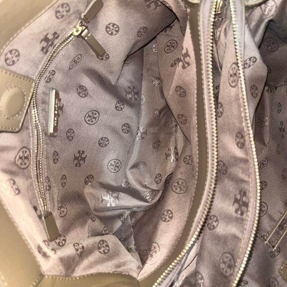 Tory Burch Shoulder Bag - Picture 9 of 14